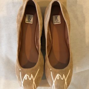 Women’s flat shoes by Ellen Degeneres